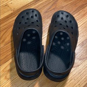 Black Crocs